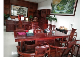 領(lǐng)導(dǎo)辦公室